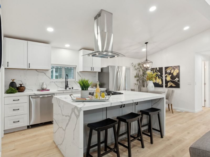 We List Mobile Homes materials and craftsmanship in Plymouth